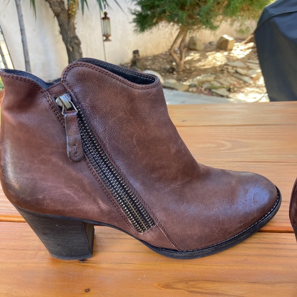 Paul Green Brown Zippered Heeled Booties Size 9 US Made in Austria UK 6.5 - Picture 3 of 11